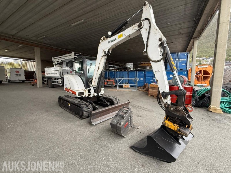 2010 Bobcat 341G Gravemaskin - 2 Skuffer - Engcon tiltrotator - Sertifisert - 6129T - Gravemaskin: bilde 5 2010 Bobcat 341G Gravemaskin - 2 Skuffer - Engcon tiltrotator - Sertifisert - 6129T - Gravemaskin: bilde 5