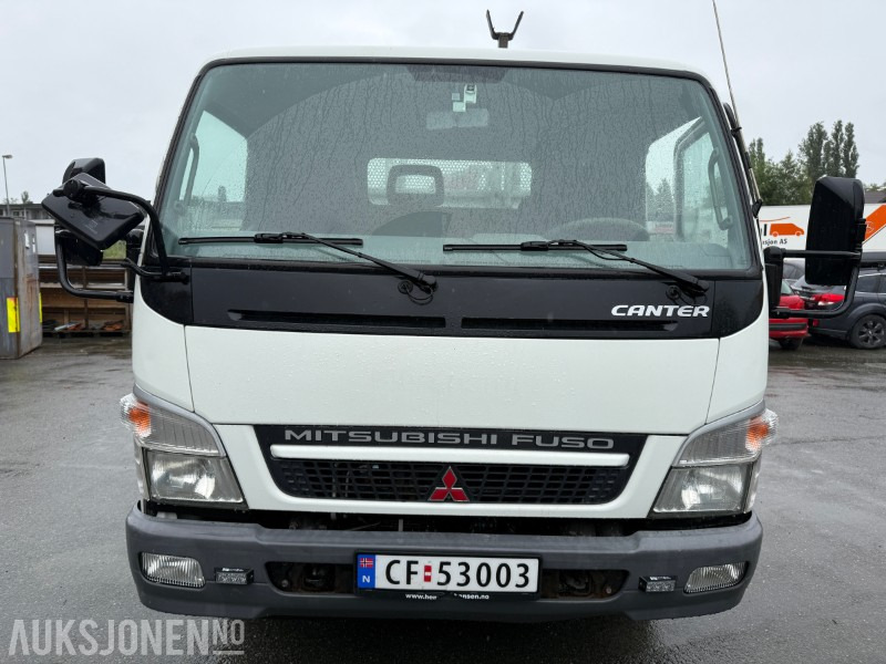 2010 Mitsubishi Fuso Canter 7C18 m/ HMF 635-K2 kran – lav km, fjernstyring - Kranbil: bilde 2 2010 Mitsubishi Fuso Canter 7C18 m/ HMF 635-K2 kran – lav km, fjernstyring - Kranbil: bilde 2