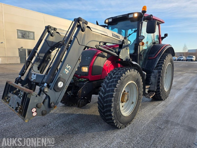 2010 VALTRA N121 HITECH MED FRONTLASTER 50KMT - Traktor: bilde 1 2010 VALTRA N121 HITECH MED FRONTLASTER 50KMT - Traktor: bilde 1