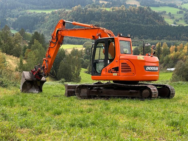 2011 Doosan DX140LCR gravemaskin - Rotortilt- 2 skuffer - Gravemaskin: bilde 3 2011 Doosan DX140LCR gravemaskin - Rotortilt- 2 skuffer - Gravemaskin: bilde 3