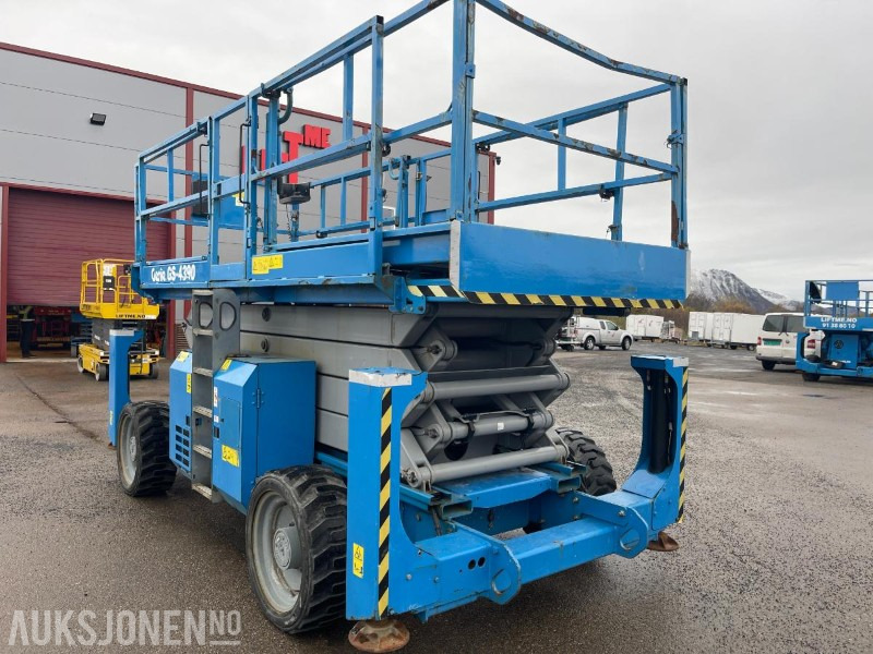 2011 Genie GS 4390 Sakselift, 1698 timer - Lift: bilde 5 2011 Genie GS 4390 Sakselift, 1698 timer - Lift: bilde 5