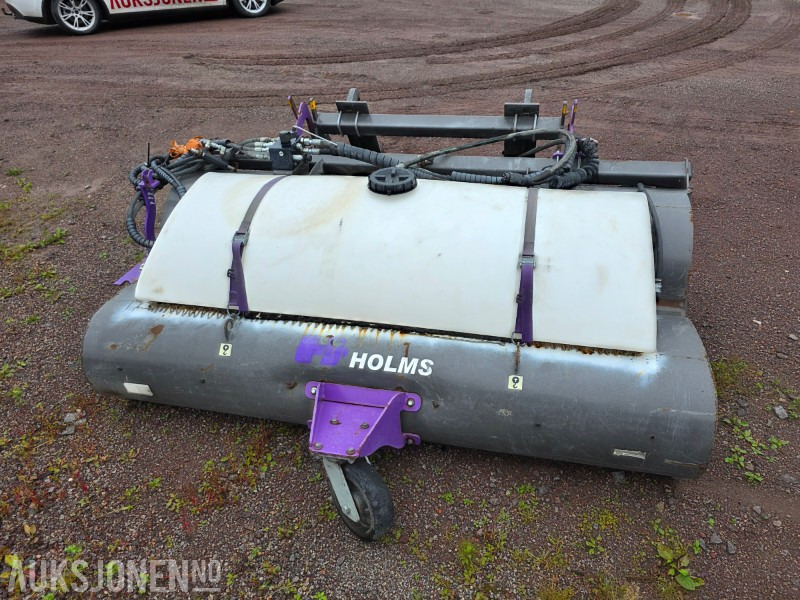 2011 Holms PL-2.15 feiekost med vanntank og klargjort for sidekost - Anleggsmaskiner: bilde 3 2011 Holms PL-2.15 feiekost med vanntank og klargjort for sidekost - Anleggsmaskiner: bilde 3