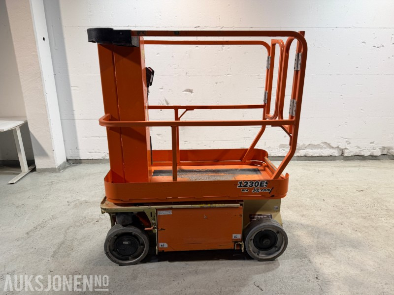 2011 JLG 1230ES Elektrisk mastelift med 5,6 m arbeidshøyde - Lift: bilde 2 2011 JLG 1230ES Elektrisk mastelift med 5,6 m arbeidshøyde - Lift: bilde 2