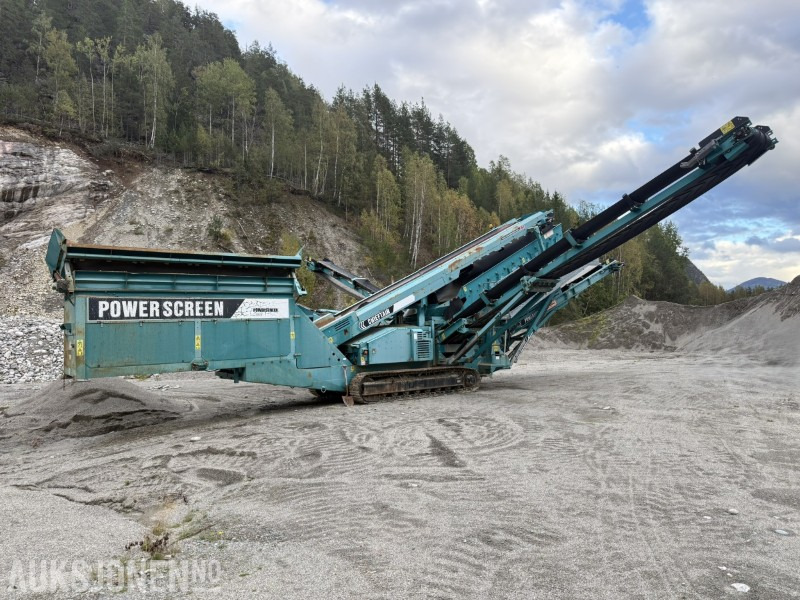 2011 Powerscreen Chieftain 1700 – 2011 modell - 4 Fraksjoner – kun 450 timer - Sikteverk: bilde 1 2011 Powerscreen Chieftain 1700 – 2011 modell - 4 Fraksjoner – kun 450 timer - Sikteverk: bilde 1