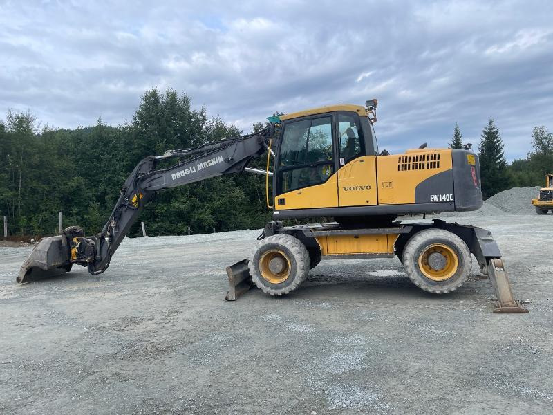 2011 Volvo EW140C Hjulgraver - VA-bom - Sentralsmøring - Bunkringspumpe - Engcon Tiltrotator med klype - Pusseskuffe - Gravemaskin: bilde 5 2011 Volvo EW140C Hjulgraver - VA-bom - Sentralsmøring - Bunkringspumpe - Engcon Tiltrotator med klype - Pusseskuffe - Gravemaskin: bilde 5