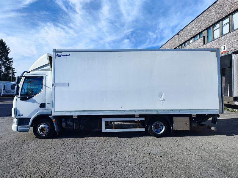 2012 DAF LF 45.180 / Zepro 1500 løftelem / Sidedør på skap - Skapbil: bilde 3 2012 DAF LF 45.180 / Zepro 1500 løftelem / Sidedør på skap - Skapbil: bilde 3