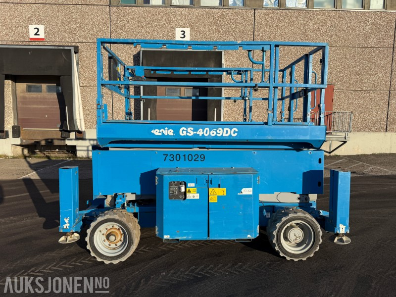 2012 Genie GS4069 DC - elektrisk sakselift med arbeidshøyde på 14m - Lift: bilde 2 2012 Genie GS4069 DC - elektrisk sakselift med arbeidshøyde på 14m - Lift: bilde 2