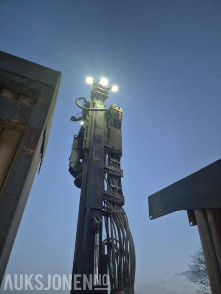 Borustyr 2012 NEMEK 407 TS: bilde 8