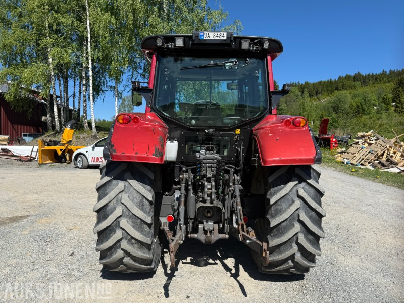 2013 Valtra 8670 traktor - Fjærende fremaksel - Hyttefjæring - 2 seter - Traktor: bilde 5 2013 Valtra 8670 traktor - Fjærende fremaksel - Hyttefjæring - 2 seter - Traktor: bilde 5