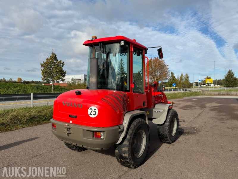 2013 Volvo L30B-Z7X Hjullaster - 6650kg - Ryggekamera - Universalskuff - Pallegafler - Hjullaster: bilde 5 2013 Volvo L30B-Z7X Hjullaster - 6650kg - Ryggekamera - Universalskuff - Pallegafler - Hjullaster: bilde 5