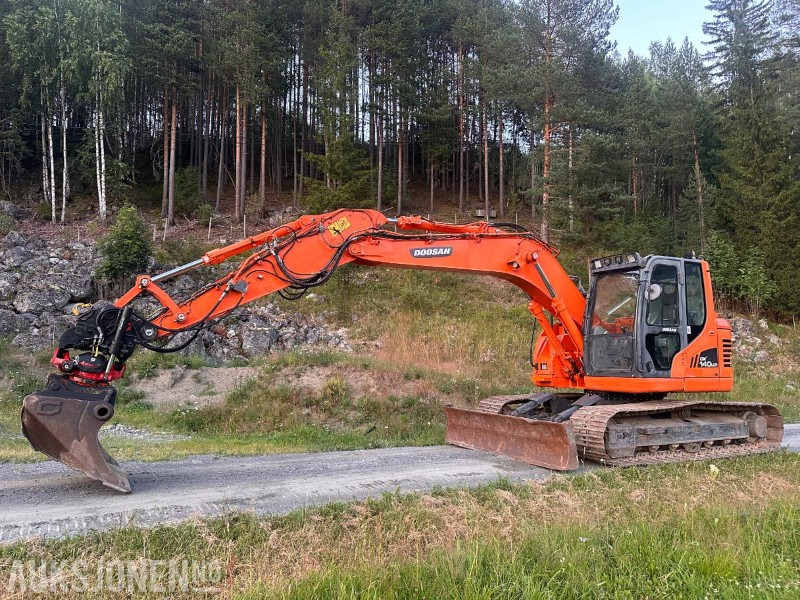 2015 Doosan DX140LCR-3 - Gravemaskin: bilde 1 2015 Doosan DX140LCR-3 - Gravemaskin: bilde 1
