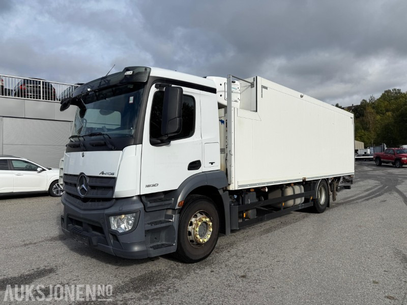 2015 Mercedes-Benz ANTOS 1830 skapbil, baklem, kjøling, fjernkontroll, ryggekamera, 360, lav KM - Skapbil: bilde 1 2015 Mercedes-Benz ANTOS 1830 skapbil, baklem, kjøling, fjernkontroll, ryggekamera, 360, lav KM - Skapbil: bilde 1