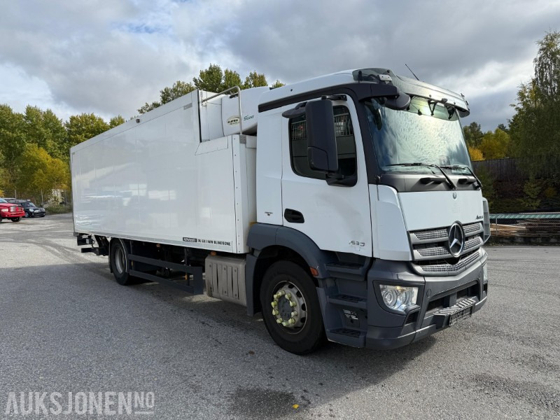 2015 Mercedes-Benz ANTOS 1830 skapbil, baklem, kjøling, fjernkontroll, ryggekamera, 360, lav KM - Skapbil: bilde 3 2015 Mercedes-Benz ANTOS 1830 skapbil, baklem, kjøling, fjernkontroll, ryggekamera, 360, lav KM - Skapbil: bilde 3