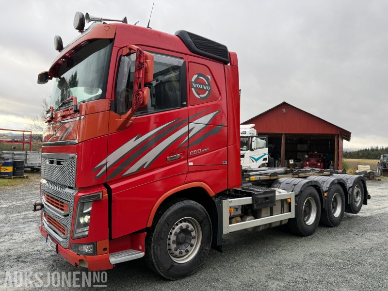 2015 Volvo FH16 650 8x4 med AJK Hydrolift krokløft og I-Shift - Krokbil: bilde 1 2015 Volvo FH16 650 8x4 med AJK Hydrolift krokløft og I-Shift - Krokbil: bilde 1