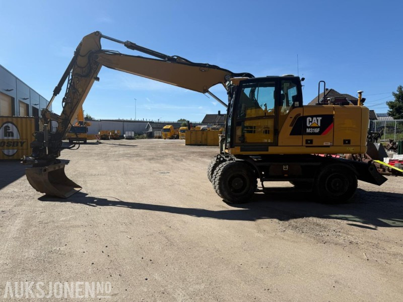 2016 Cat M316F HJULGRAVER MASKINSTYRING SMP ROTOTILT SERVICEHISTORIKK SENTRALSMØRING. - Gravemaskin: bilde 3 2016 Cat M316F HJULGRAVER MASKINSTYRING SMP ROTOTILT SERVICEHISTORIKK SENTRALSMØRING. - Gravemaskin: bilde 3