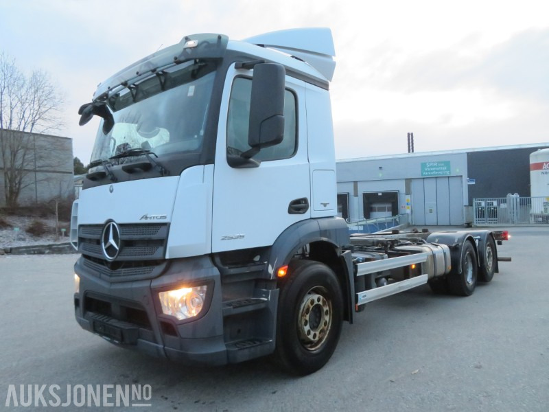 2016 Mercedes-Benz ANTOS 2535, kun 72109 km, automat, multiratt, ryggekamera, - Container-transport/ Vekselflak lastebil: bilde 1 2016 Mercedes-Benz ANTOS 2535, kun 72109 km, automat, multiratt, ryggekamera, - Container-transport/ Vekselflak lastebil: bilde 1