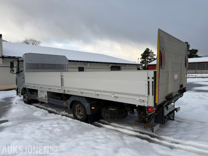 2016 Mercedes-Benz Atego 816 planbil med Zepro løftelem - C1 førarkort - Eu godkjent - Planbil: bilde 3 2016 Mercedes-Benz Atego 816 planbil med Zepro løftelem - C1 førarkort - Eu godkjent - Planbil: bilde 3