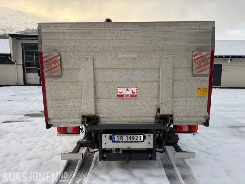 2016 Mercedes-Benz Atego 816 planbil med Zepro løftelem - C1 førarkort - Eu godkjent - Planbil: bilde 4 2016 Mercedes-Benz Atego 816 planbil med Zepro løftelem - C1 førarkort - Eu godkjent - Planbil: bilde 4