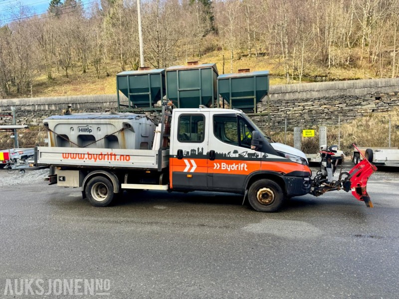 2018 Iveco Daily Kranbil m/Tipp - S/V Dekk - Saltstrøer - Brøyteskjær - Webasto - S/V Dekk - Eu-godkjent til 08/25 - Km: 106672 - Kranbil: bilde 4 2018 Iveco Daily Kranbil m/Tipp - S/V Dekk - Saltstrøer - Brøyteskjær - Webasto - S/V Dekk - Eu-godkjent til 08/25 - Km: 106672 - Kranbil: bilde 4