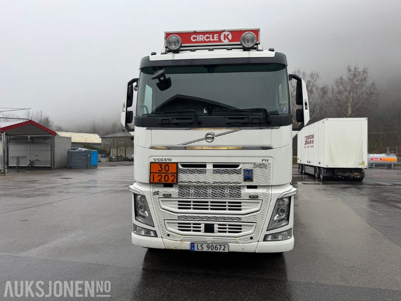 2018 Volvo FH500 - Tankbil - HMK Bilcon tankpåbygg, 18 m³, 4 kammer - Helluft - Tankbil: bilde 2 2018 Volvo FH500 - Tankbil - HMK Bilcon tankpåbygg, 18 m³, 4 kammer - Helluft - Tankbil: bilde 2