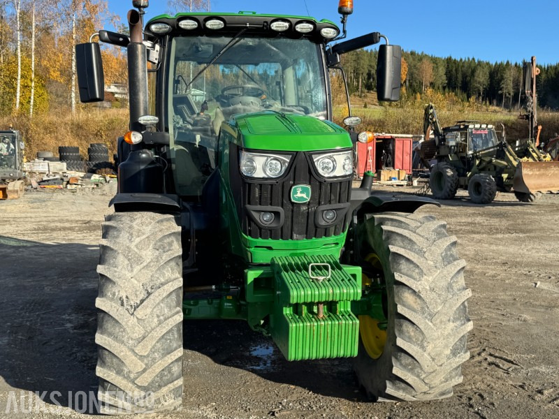 2019 John Deere 6145R 4X4, 192 HK PREMIUM EDITION LEVERES MED NYE DEKK OG - Traktor: bilde 3 2019 John Deere 6145R 4X4, 192 HK PREMIUM EDITION LEVERES MED NYE DEKK OG - Traktor: bilde 3