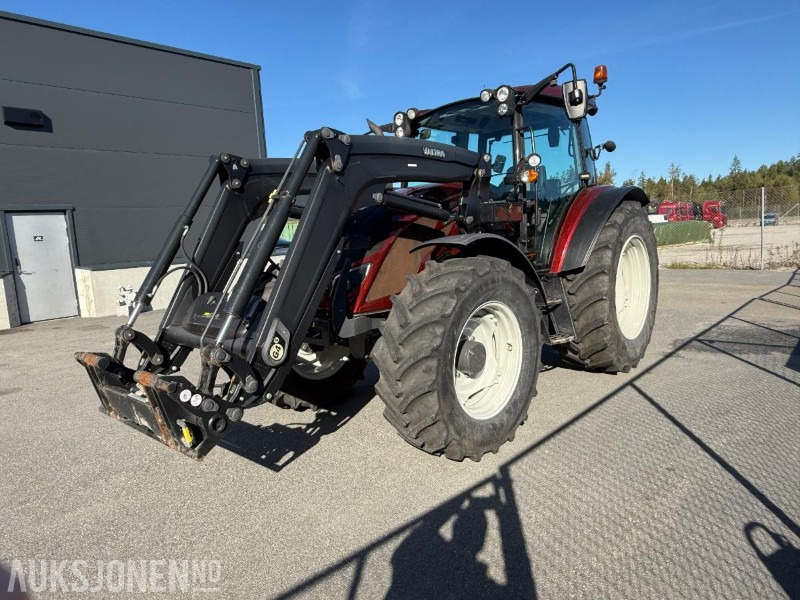 2020 Valtra A134 Traktor m/frontlaster- 917 timer. - Traktor: bilde 1 2020 Valtra A134 Traktor m/frontlaster- 917 timer. - Traktor: bilde 1