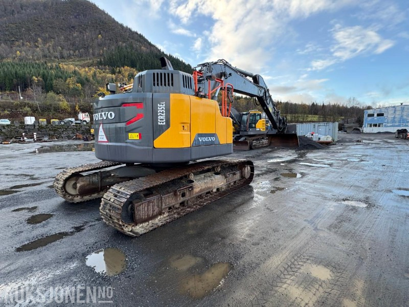 2020 Volvo ECR 235EL Gravemaskin - S70 feste - Pusskuffe - Sentralsmøring - bunkringspumpe - Tiltrotator - Pusskuffe - Sertifisert - Gravemaskin: bilde 3 2020 Volvo ECR 235EL Gravemaskin - S70 feste - Pusskuffe - Sentralsmøring - bunkringspumpe - Tiltrotator - Pusskuffe - Sertifisert - Gravemaskin: bilde 3