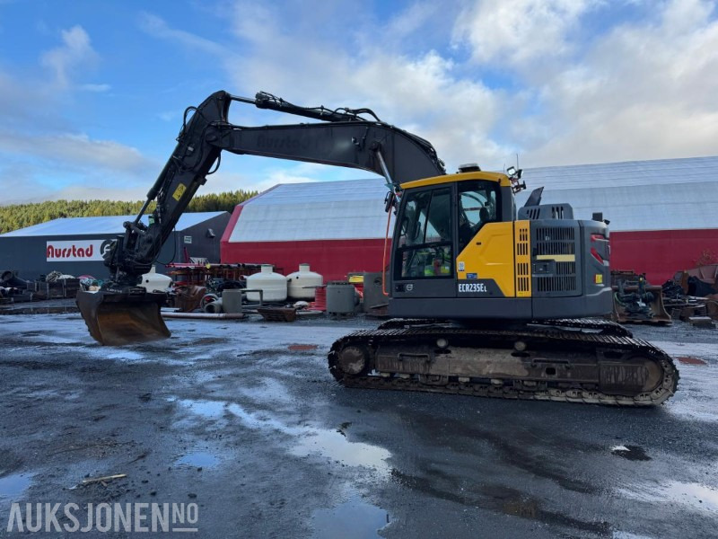 2020 Volvo ECR 235EL Gravemaskin - S70 feste - Pusskuffe - Sentralsmøring - bunkringspumpe - Tiltrotator - Pusskuffe - Sertifisert - Gravemaskin: bilde 1 2020 Volvo ECR 235EL Gravemaskin - S70 feste - Pusskuffe - Sentralsmøring - bunkringspumpe - Tiltrotator - Pusskuffe - Sertifisert - Gravemaskin: bilde 1