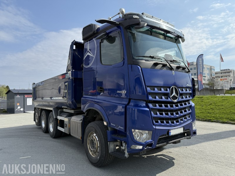 2021 Mercedes-Benz Arocs 3263 8x4 tridem tippbil - Tippbil: bilde 3 2021 Mercedes-Benz Arocs 3263 8x4 tridem tippbil - Tippbil: bilde 3