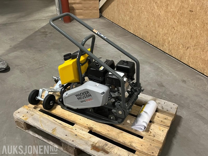 2022 Wacker vibroplate BPS1030Aw 56kg - ikke brukt! - Vals: bilde 4 2022 Wacker vibroplate BPS1030Aw 56kg - ikke brukt! - Vals: bilde 4