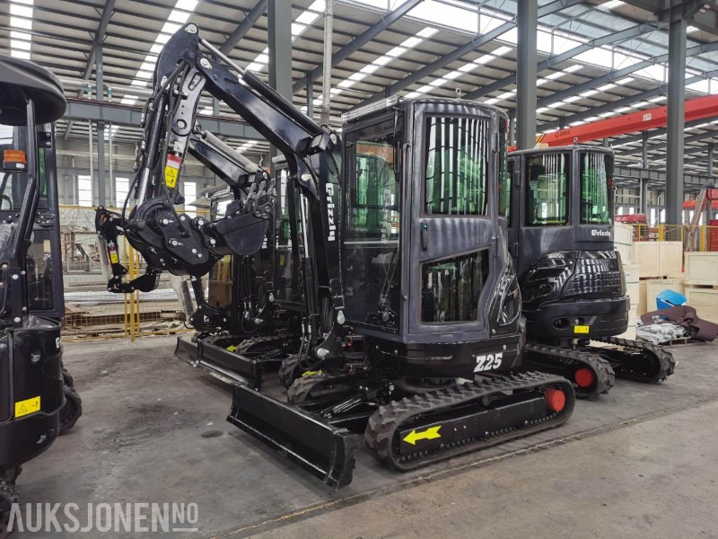 2025 Andre Grizzly Z25 Zerotail m/Hytte & Teleskopunderstell - Minigraver: bilde 4 2025 Andre Grizzly Z25 Zerotail m/Hytte & Teleskopunderstell - Minigraver: bilde 4