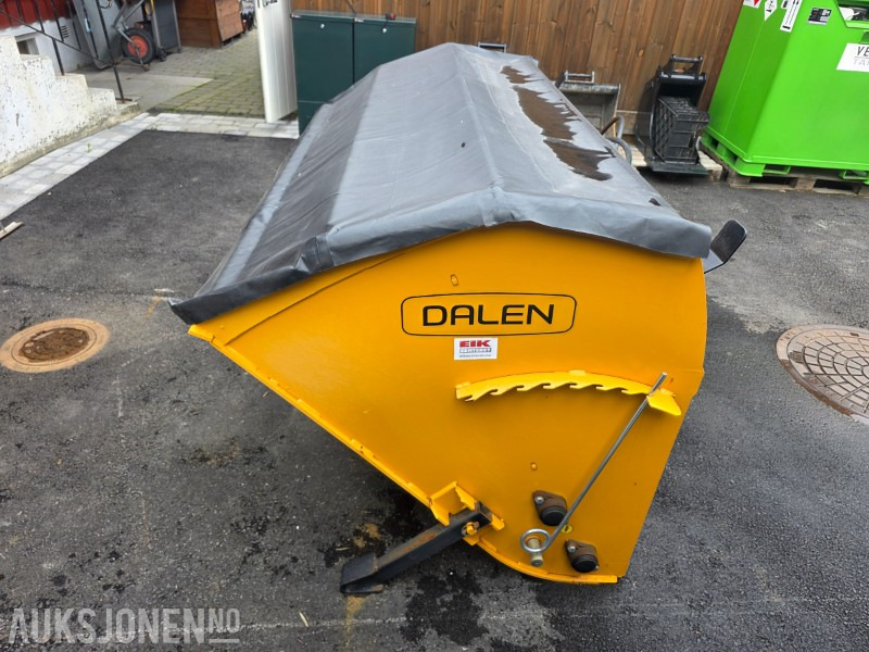 Dalen 2034-U sandstrøer - Hydraulisk - 2 meter strøbredde - 1300 liter - Anleggsmaskiner: bilde 2 Dalen 2034-U sandstrøer - Hydraulisk - 2 meter strøbredde - 1300 liter - Anleggsmaskiner: bilde 2