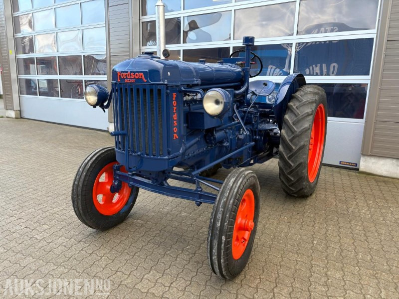 Ford Fordson-Stegamajor E27N - Traktor: bilde 1 Ford Fordson-Stegamajor E27N - Traktor: bilde 1
