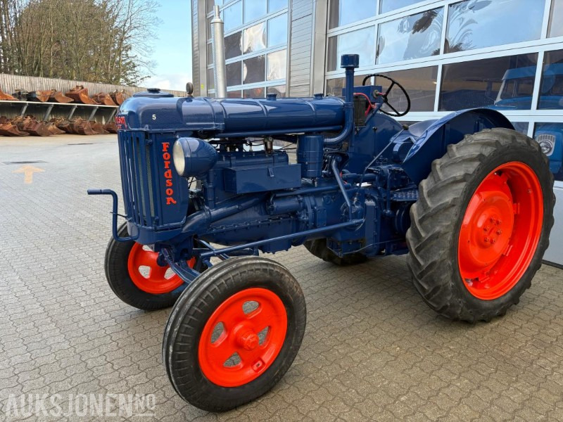 Ford Fordson-Stegamajor E27N - Traktor: bilde 2 Ford Fordson-Stegamajor E27N - Traktor: bilde 2