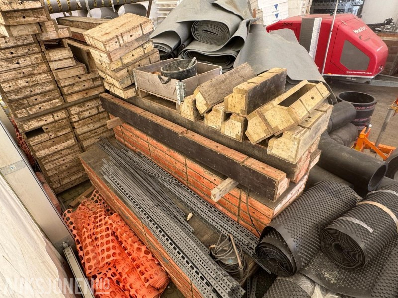 Forskaling selges i pakke - Anleggsmaskiner: bilde 3 Forskaling selges i pakke - Anleggsmaskiner: bilde 3