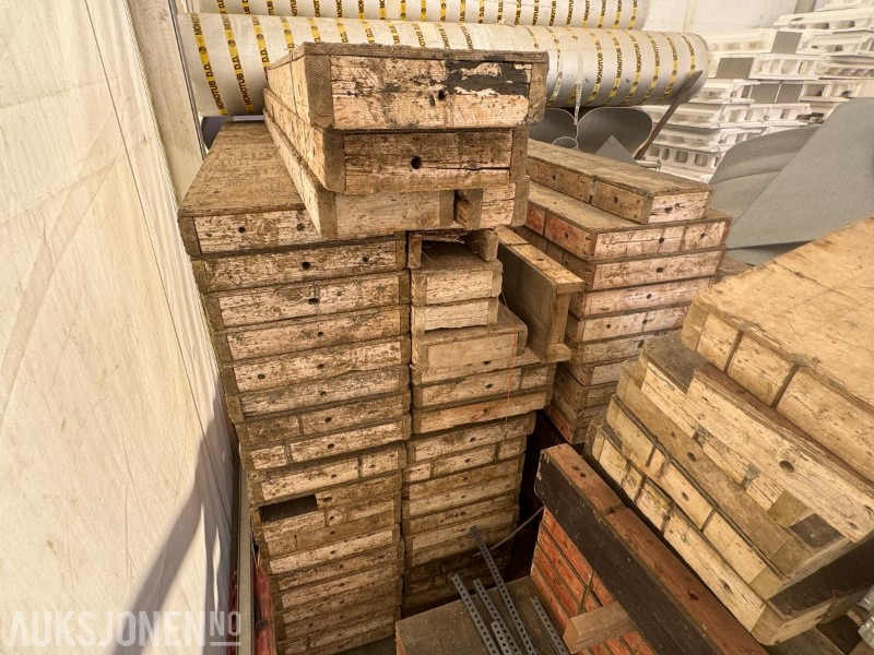 Forskaling selges i pakke - Anleggsmaskiner: bilde 4 Forskaling selges i pakke - Anleggsmaskiner: bilde 4