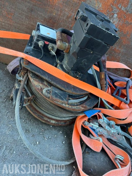 Kranbil Vinsj - ingen minstepris - Kran: bilde 1 Kranbil Vinsj - ingen minstepris - Kran: bilde 1