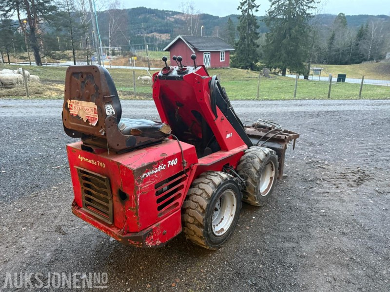 1999 Agromatic 740 Minilaster m/Silograbb/krokodille - Landbruksteknikk: bilde 5 1999 Agromatic 740 Minilaster m/Silograbb/krokodille - Landbruksteknikk: bilde 5