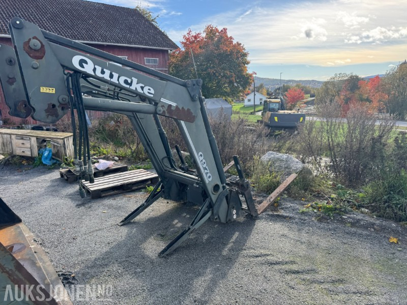 2003 Quicke UM Frontlaster for traktor - Landbruksteknikk: bilde 4 2003 Quicke UM Frontlaster for traktor - Landbruksteknikk: bilde 4