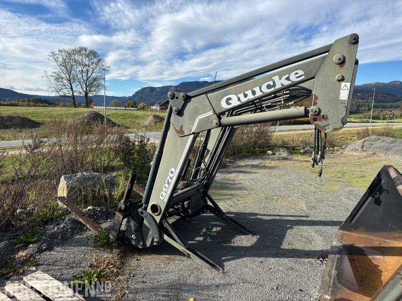 2003 Quicke UM Frontlaster for traktor - Landbruksteknikk: bilde 1 2003 Quicke UM Frontlaster for traktor - Landbruksteknikk: bilde 1