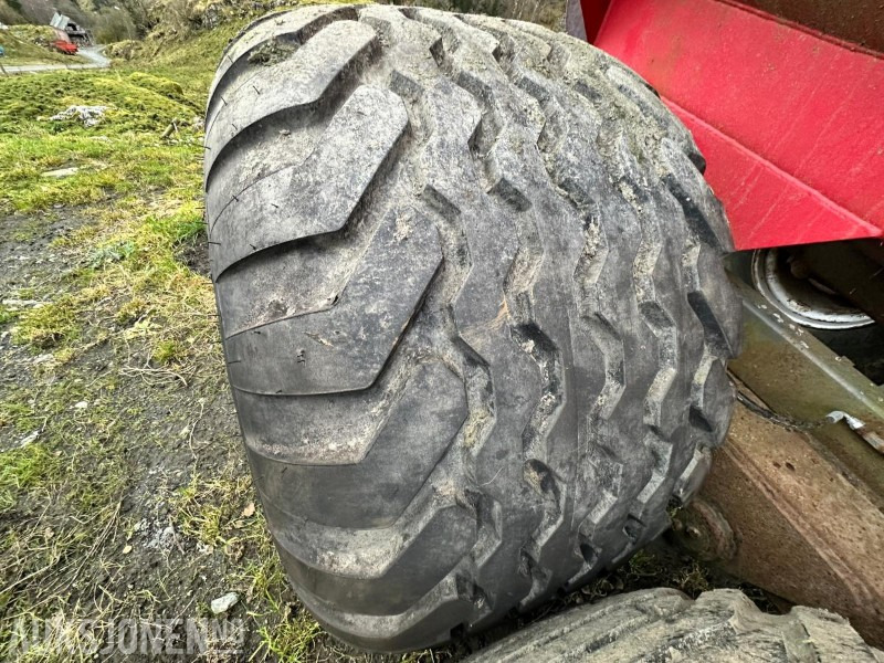 Landbruksteknikk 2005 MOI BG 8 Gjødselvogn m/Vogelsang spreder: bilde 17 Landbruksteknikk 2005 MOI BG 8 Gjødselvogn m/Vogelsang spreder: bilde 17