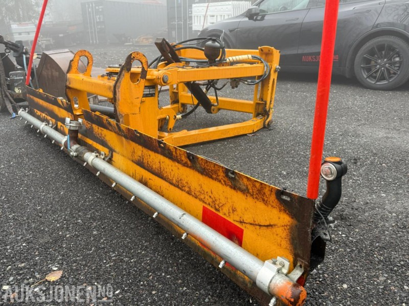 2009 Meiren MSP3703 Brøyteplate med påsveiset spylebom - Landbruksteknikk: bilde 4 2009 Meiren MSP3703 Brøyteplate med påsveiset spylebom - Landbruksteknikk: bilde 4