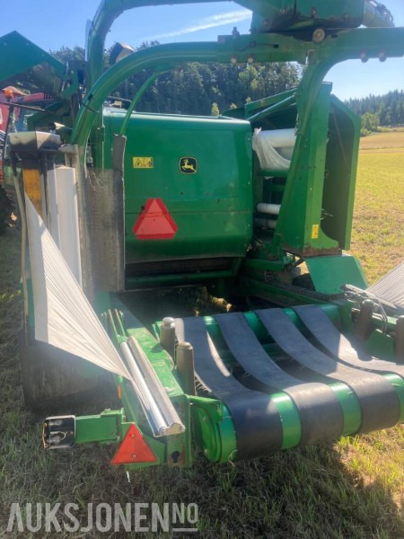 2011 John Deere 744 Premium Rundballepresse / Kombipresse - Landbruksteknikk: bilde 4 2011 John Deere 744 Premium Rundballepresse / Kombipresse - Landbruksteknikk: bilde 4