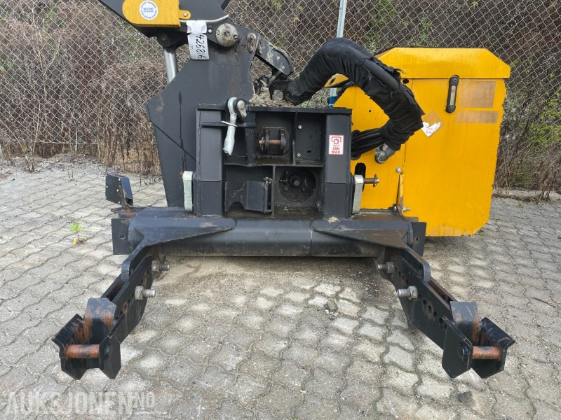 2012 McConnel PA 8085 Power Arm med RH1500 Kantklipper/Beitepusser - Landbruksteknikk: bilde 2 2012 McConnel PA 8085 Power Arm med RH1500 Kantklipper/Beitepusser - Landbruksteknikk: bilde 2