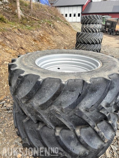 2016 Komplette traktordekk til Fendt 724 Mitas - Landbruksteknikk: bilde 5 2016 Komplette traktordekk til Fendt 724 Mitas - Landbruksteknikk: bilde 5