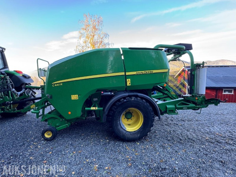 2017 John Deere C441 R kombipresse med sentralsmøring - Landbruksteknikk: bilde 2 2017 John Deere C441 R kombipresse med sentralsmøring - Landbruksteknikk: bilde 2