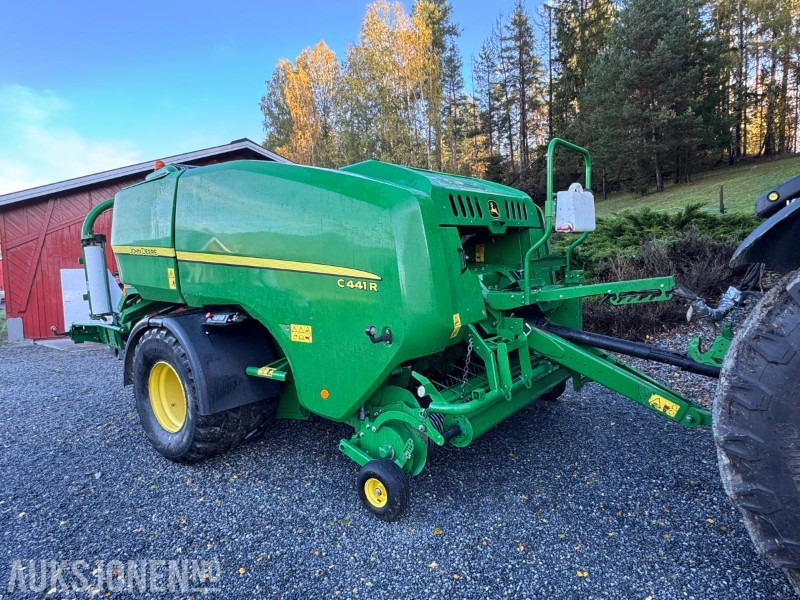 2017 John Deere C441 R kombipresse med sentralsmøring - Landbruksteknikk: bilde 5 2017 John Deere C441 R kombipresse med sentralsmøring - Landbruksteknikk: bilde 5