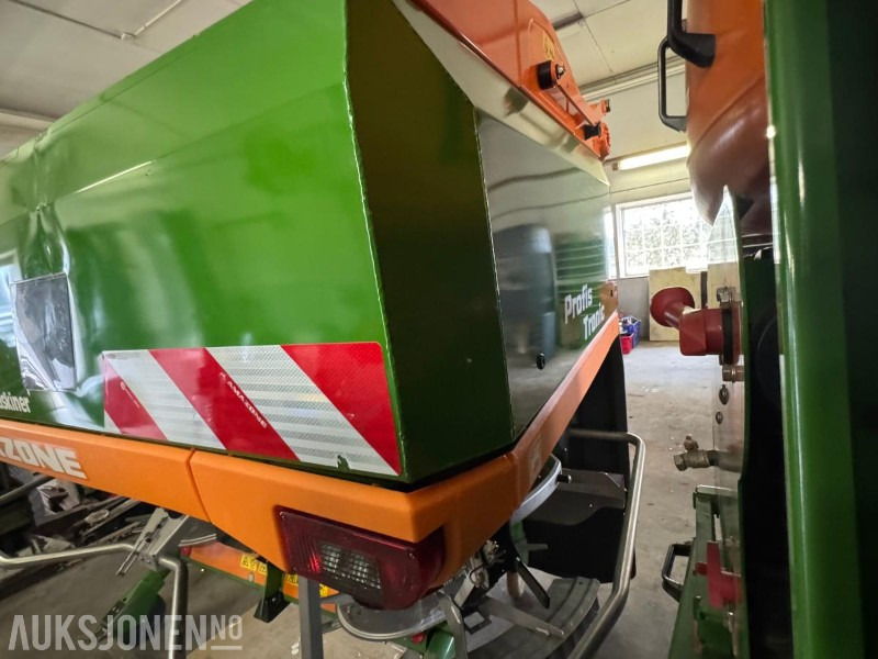 2018 Amazone ZA-V 2600 Profis Tronic gjødselspreder - Landbruksteknikk: bilde 5 2018 Amazone ZA-V 2600 Profis Tronic gjødselspreder - Landbruksteknikk: bilde 5