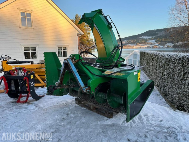 2021 Nordtec ATF 226 3G - to-trinns snøfres med kantvinge, støttehjul og PTO aksling - Arbeidsbredde 2350 mm - Landbruksteknikk: bilde 3 2021 Nordtec ATF 226 3G - to-trinns snøfres med kantvinge, støttehjul og PTO aksling - Arbeidsbredde 2350 mm - Landbruksteknikk: bilde 3