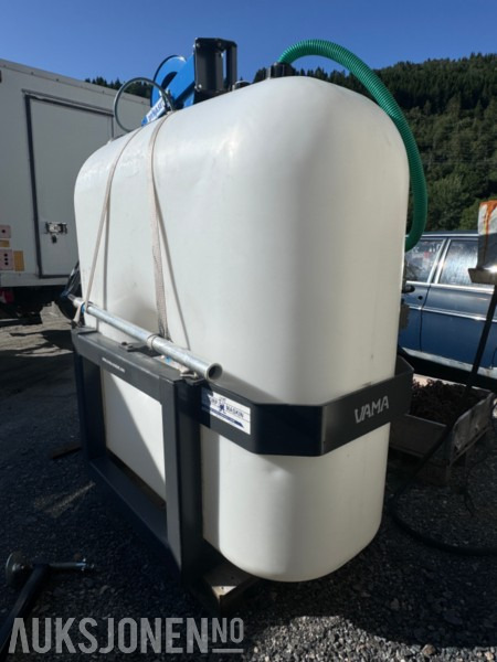2022 Vama spyleutstyr for montering på traktor EHK 1500 Liter - Trepunktsfeste - Landbruksteknikk: bilde 4 2022 Vama spyleutstyr for montering på traktor EHK 1500 Liter - Trepunktsfeste - Landbruksteknikk: bilde 4